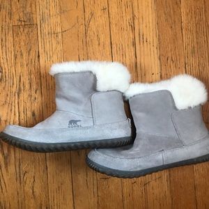 Sorel boots Gray size 10 women’s